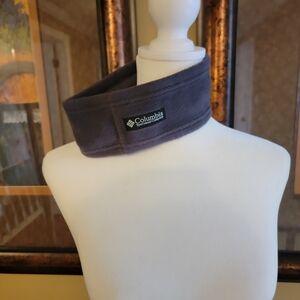 Columbia Men's Dark Gray Fleece Scarf